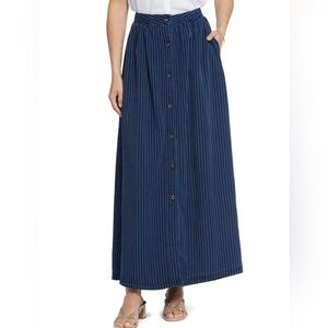 NWT NYDJ Front Button Denim Skirt